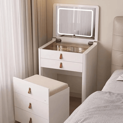 Ivory – Sminkebord med sammenleggbart speil
